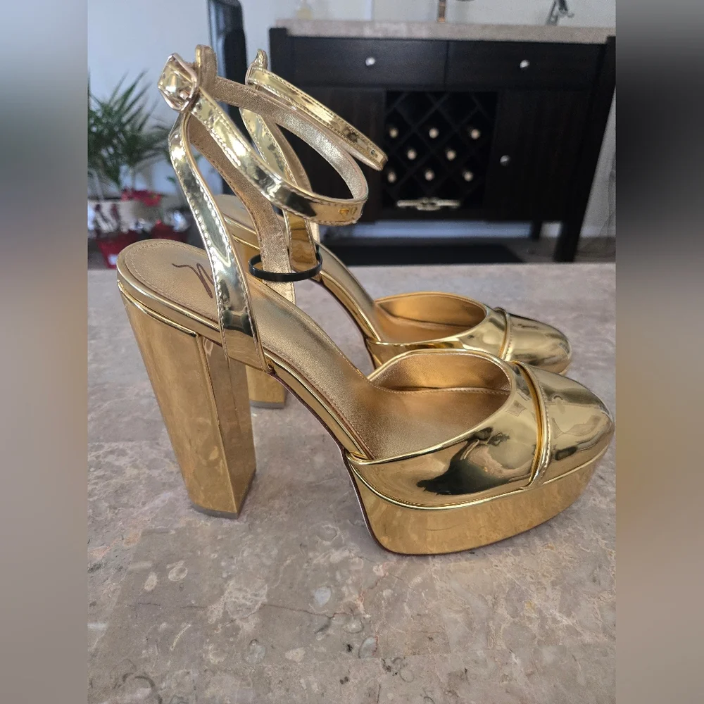 Antonio Melani x Nat Note Pia Mirror Metallic Platform Pumps. Gold (Size 10) - Picture 6 of 16